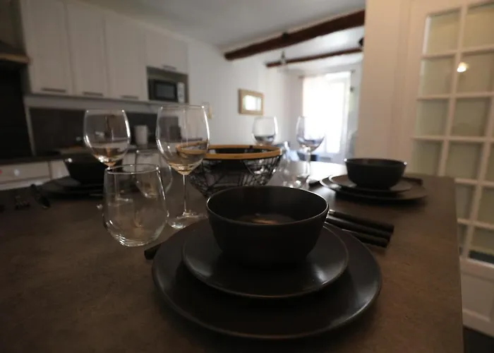 2 Pieces Moderne Au Coeur Du Suquet - 3 Min Palais Des Festivals דירה קאן