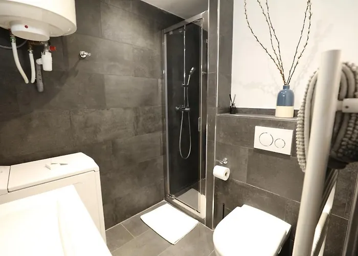 2 Pieces Moderne Au Coeur Du Suquet - 3 Min Palais Des Festivals דירה *